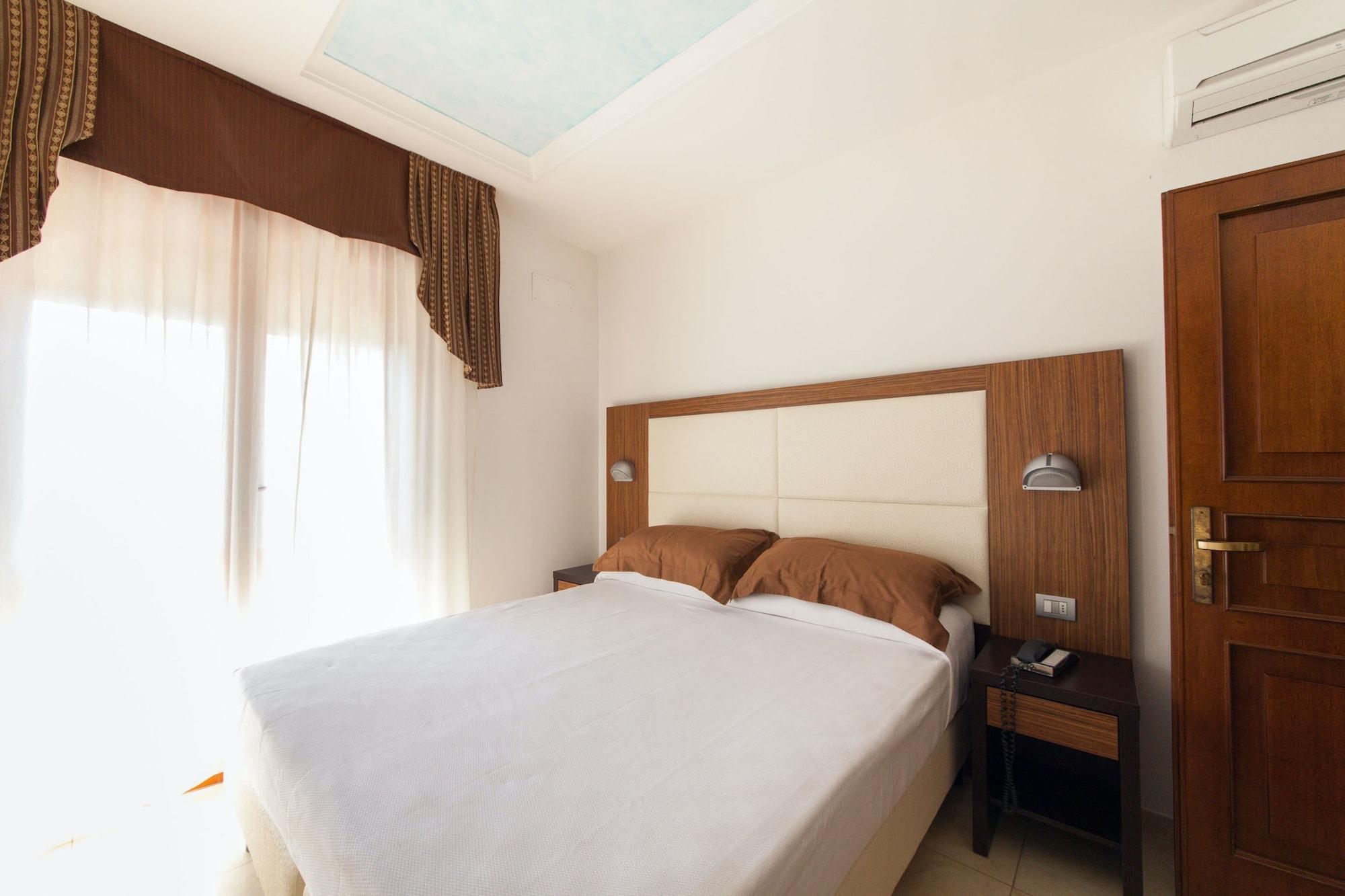 רימיני Hotel Palos מראה חיצוני תמונה