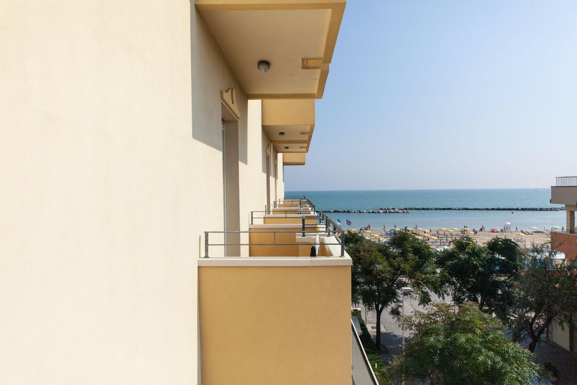רימיני Hotel Palos מראה חיצוני תמונה