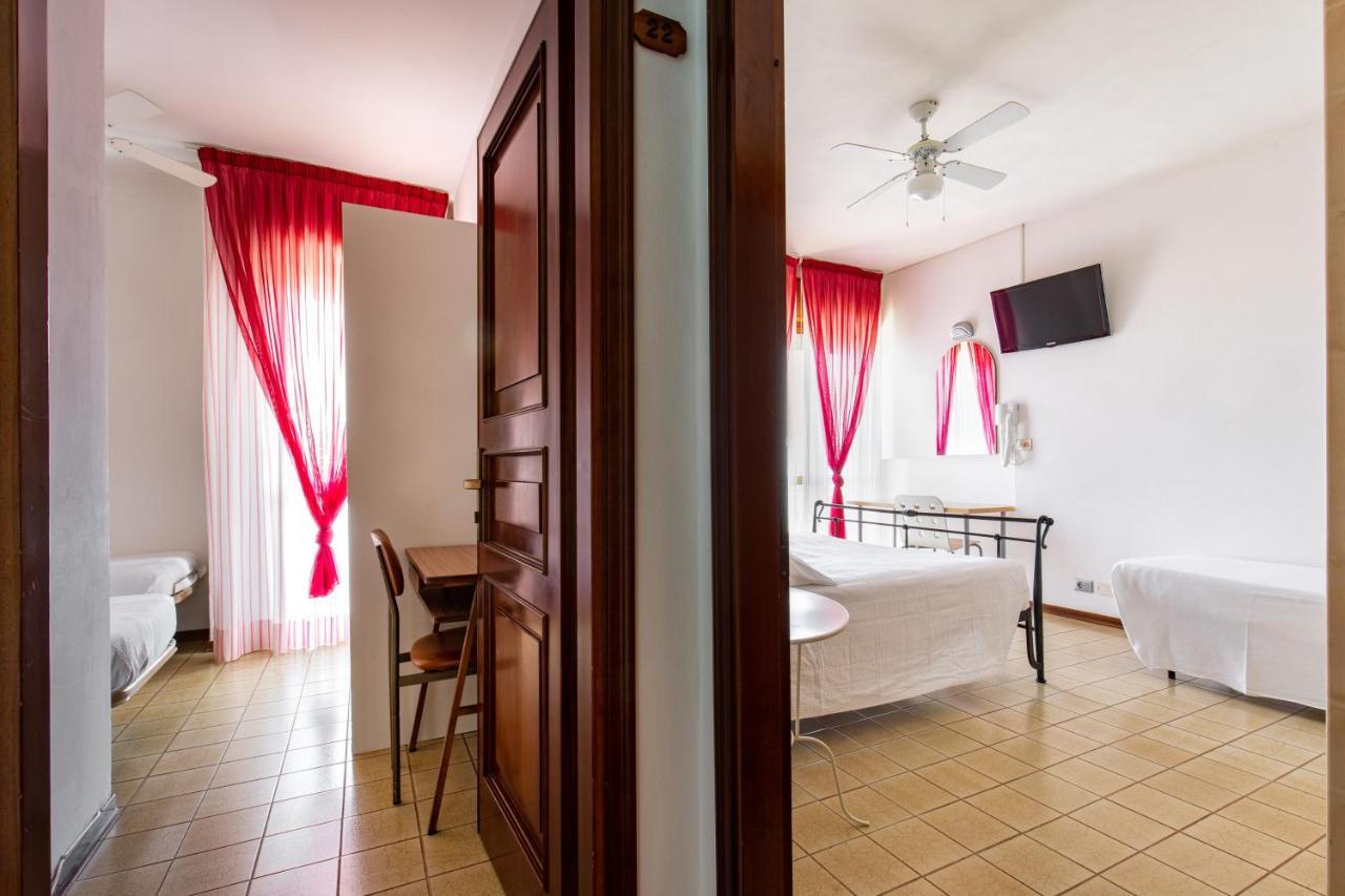 רימיני Hotel Palos מראה חיצוני תמונה