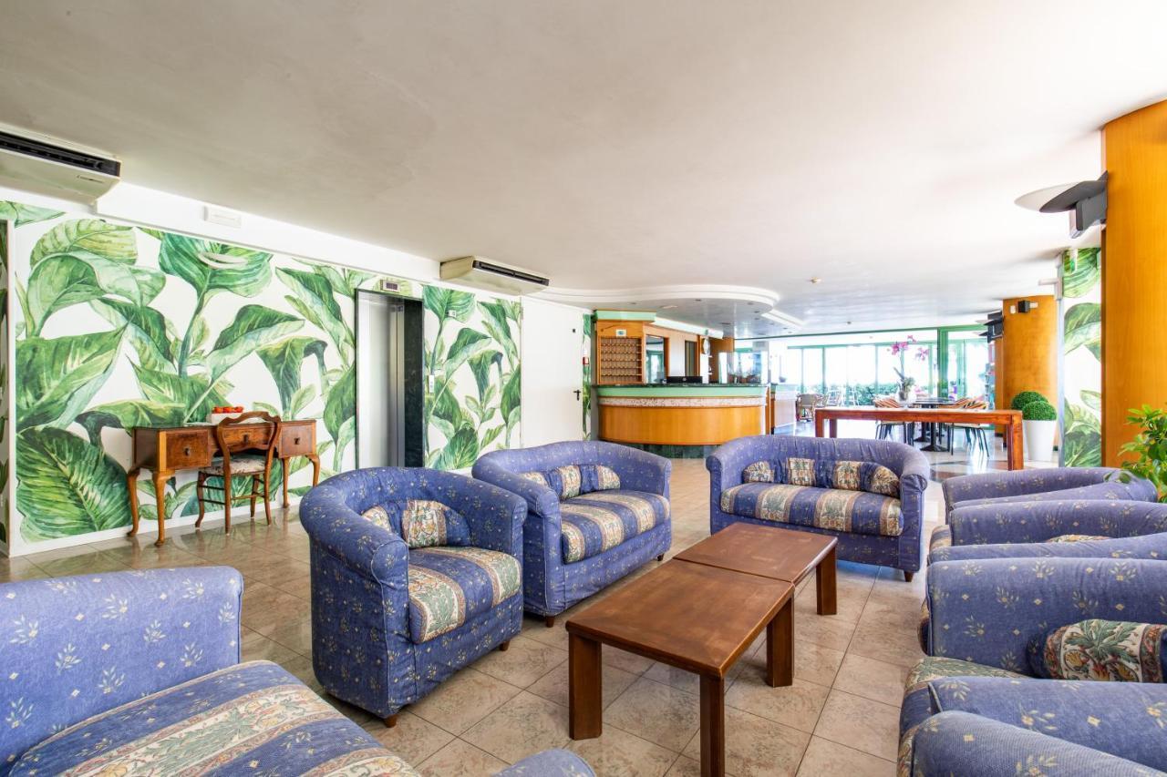 רימיני Hotel Palos מראה חיצוני תמונה