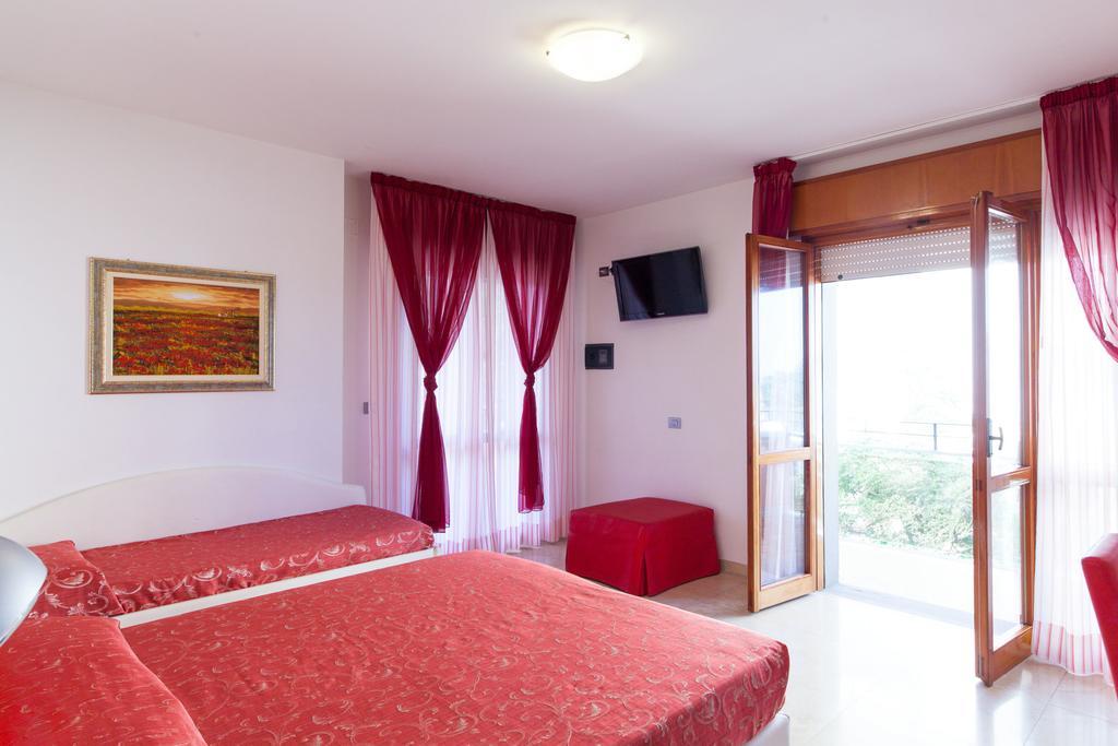 רימיני Hotel Palos מראה חיצוני תמונה