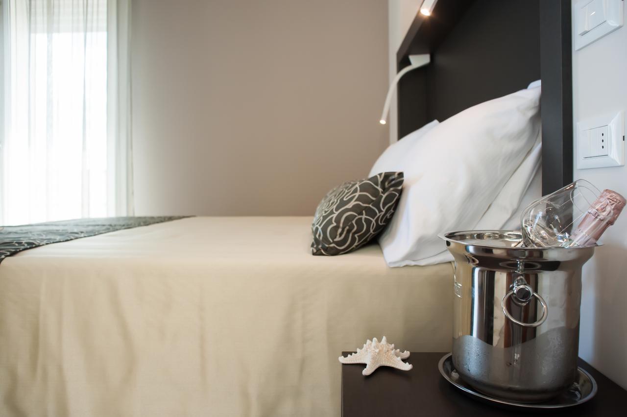 רימיני Hotel Palos מראה חיצוני תמונה